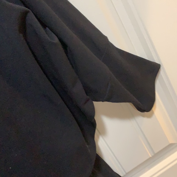 CLASSY BLACK DRESS - Picture 3 of 5